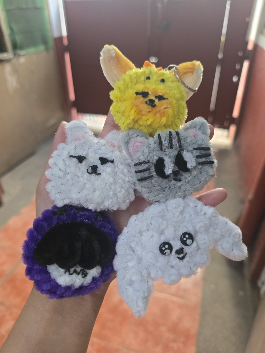 10969cart's tweet photo. TXT wonders at 5:53 funmeet fan support by @10969cart

​bringing these little PPULBATU friends to keep you company! ☁️✨

​☆ please like &amp; rt
☆ strictly 1:1 | limited pieces
☆ 📍 tba
​
#DunkinPH_TXT
#DunkinPH_WondersAt553
#PPULBATU #TXT #TOMORROW_X_TOGETHER https://t.co/09IGONzi8f