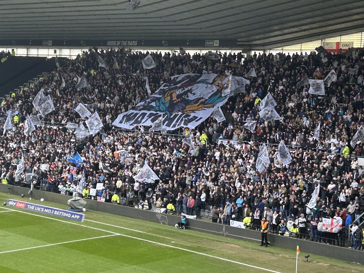 DCFC_Banter_Page tweet media