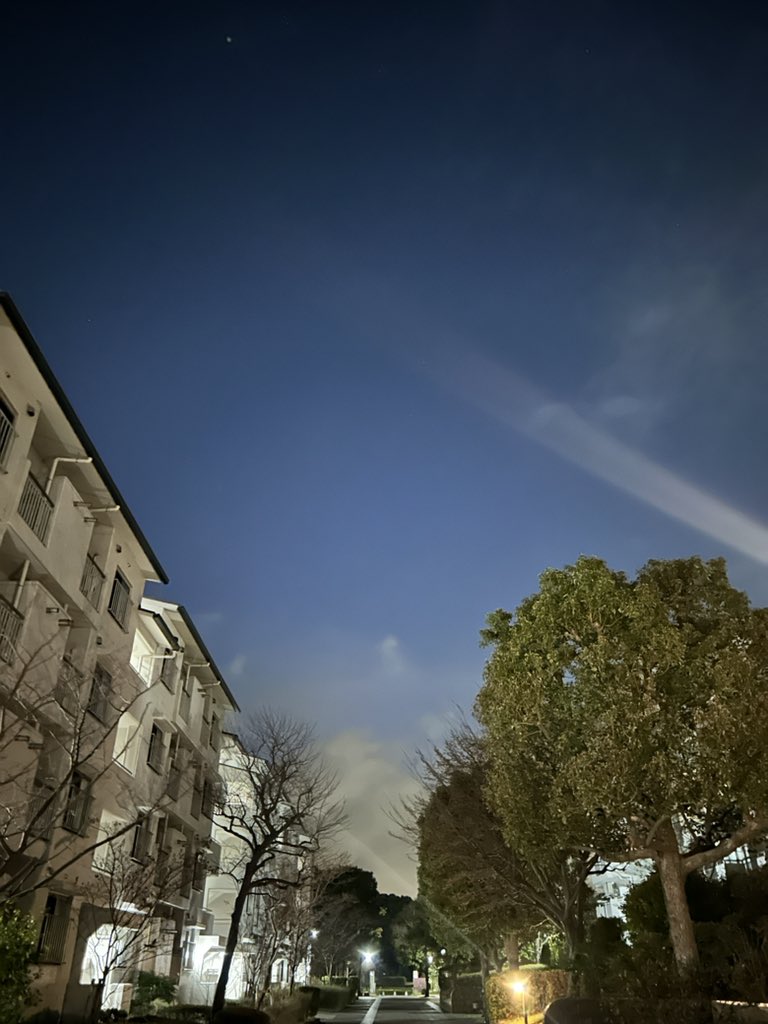 emasondad's tweet image. よし帰ろ✨️➰🏃‍➡️
皆さん1週間お疲れ様でした🌳
良い週末をお過ごし下さい✨️
なう(2026/03/06 18:30:13)
#イマソラ 
#ThreeDogNight 
 open.spotify.com/track/2F8U2IXo…