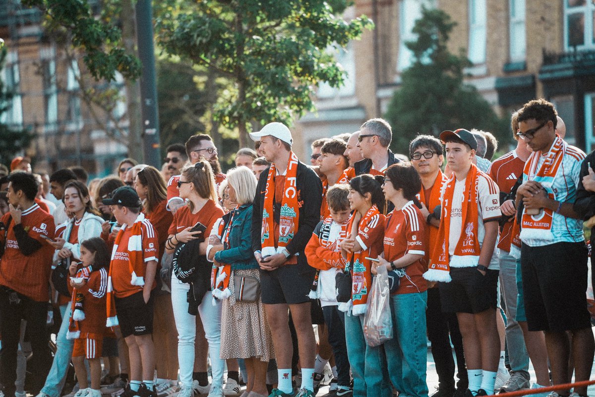 🎟️✈️🛏️ tweet media