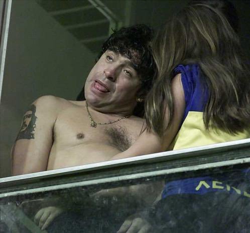 Maradona es mejor que Messi.
