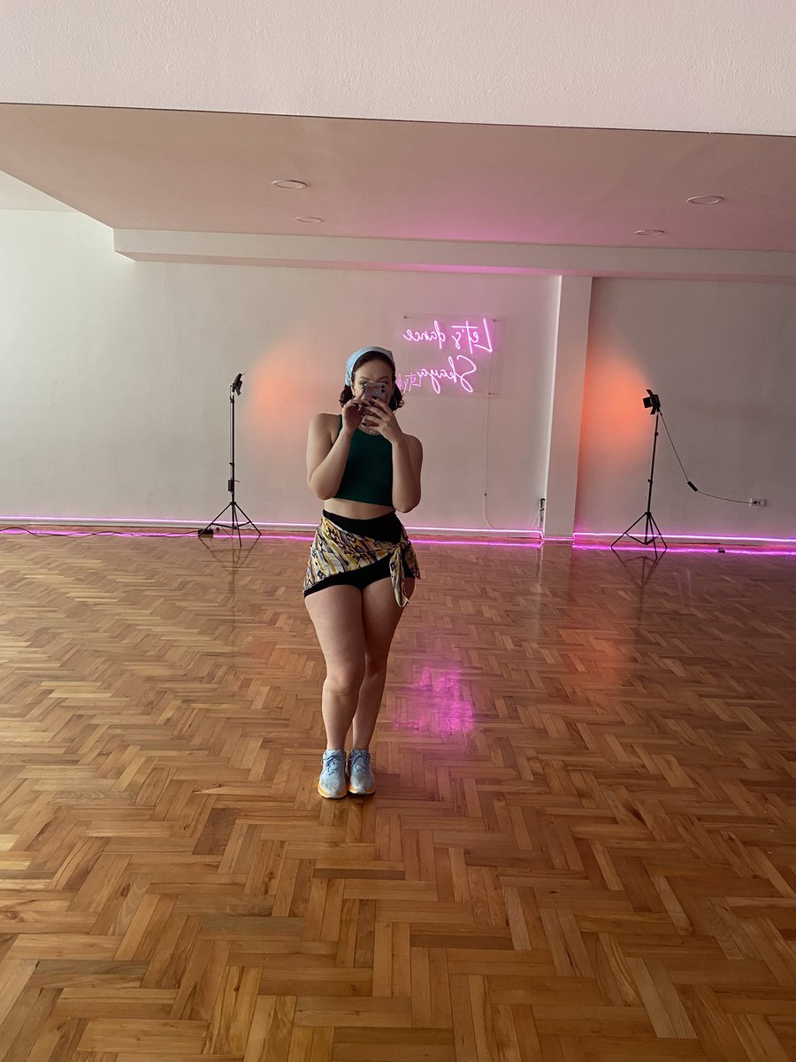 Кстати Катя tweet media