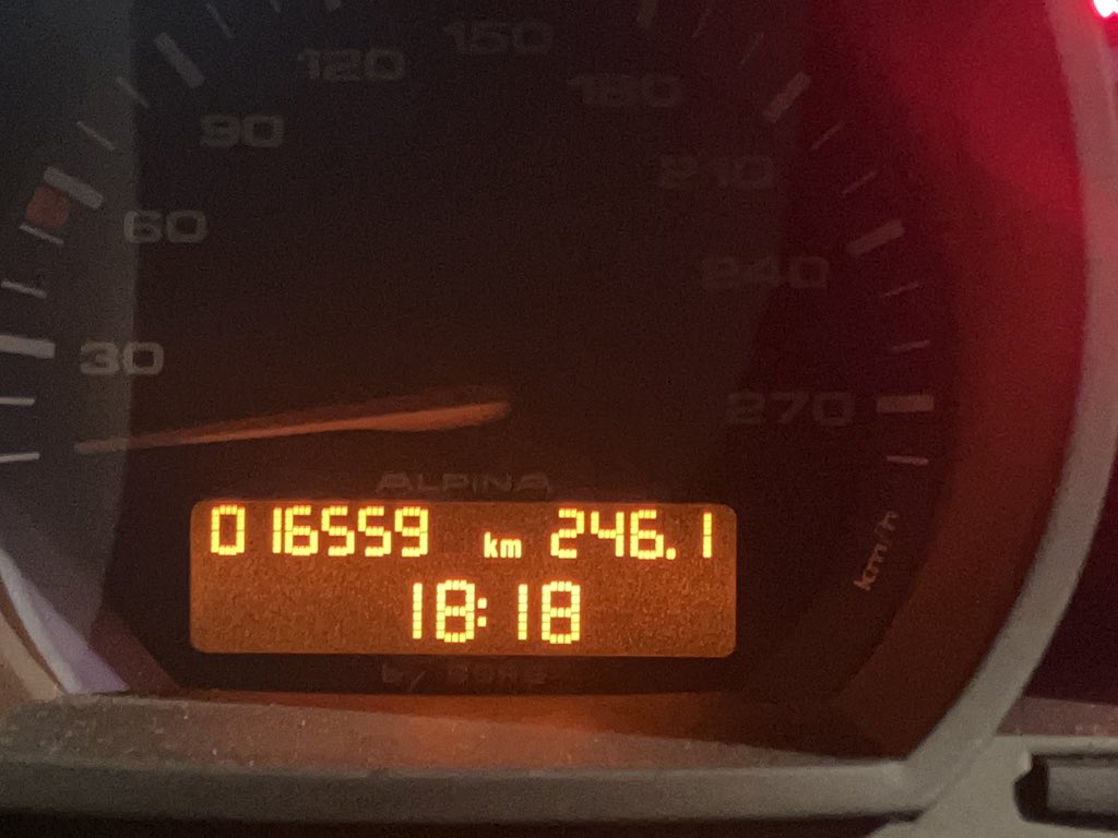 ガレージカレント tweet media