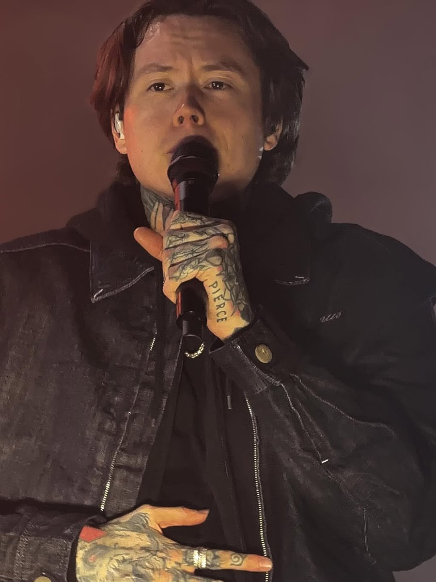 my goodness those eyes