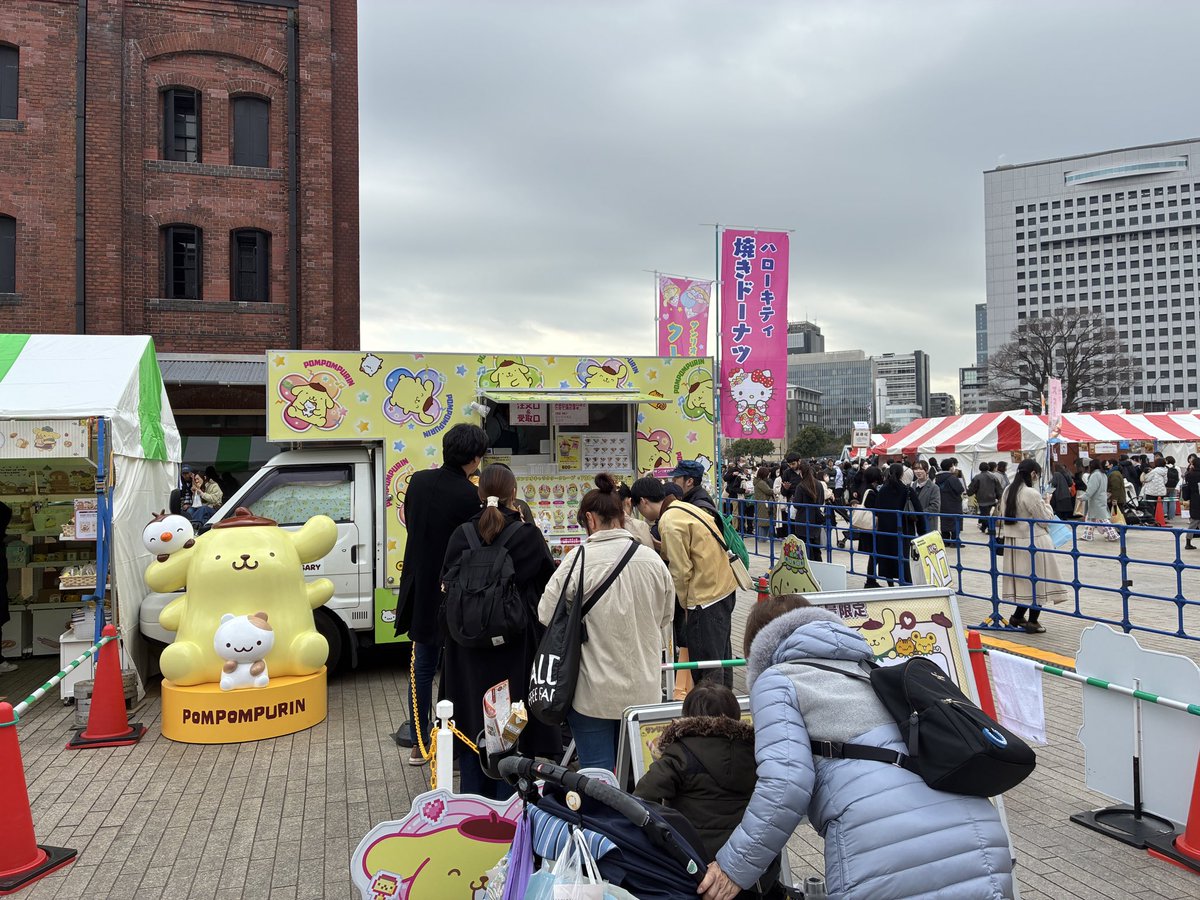pannofes's tweet photo. ブースNo.98「POMPOMPURIN 30th ANNIVERSARY」
ポップアップストアとカフェワゴンが登場！
ポムポムプリンに会いにお越しください♩ https://t.co/J2zJS4y7Zd