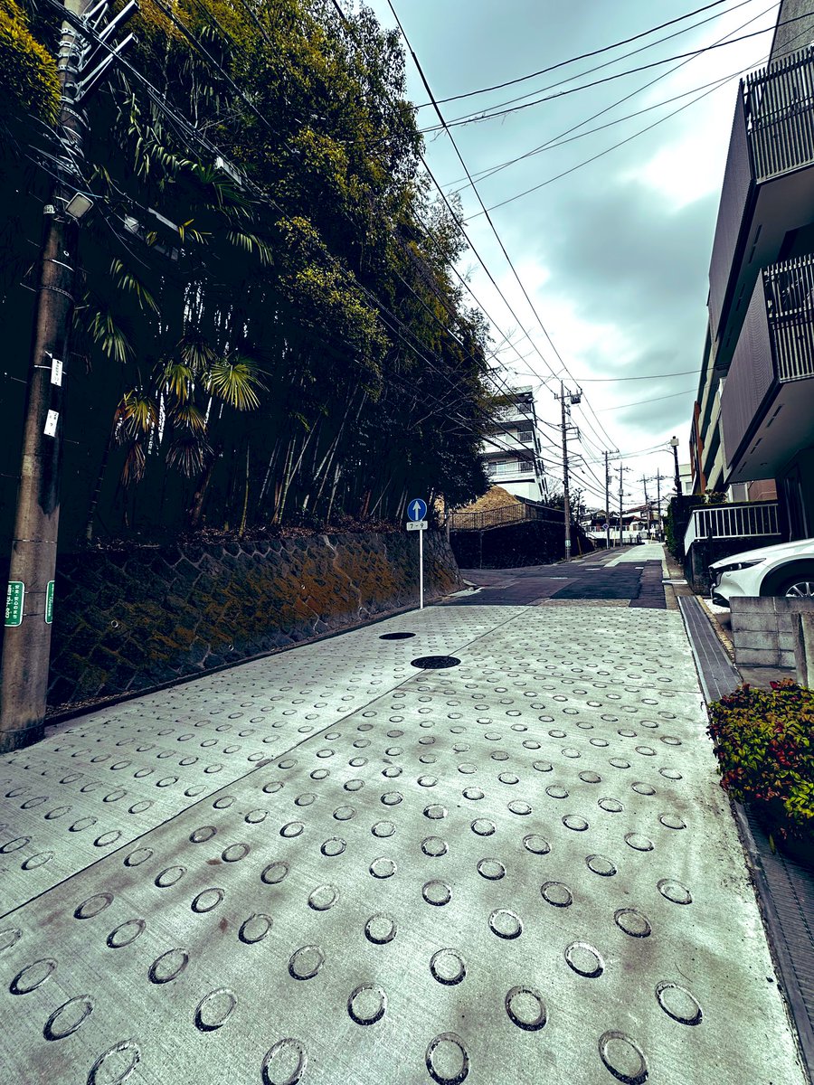 chaneshige's tweet photo. 関東某所。急勾配。 https://t.co/KepJO1Rwe3