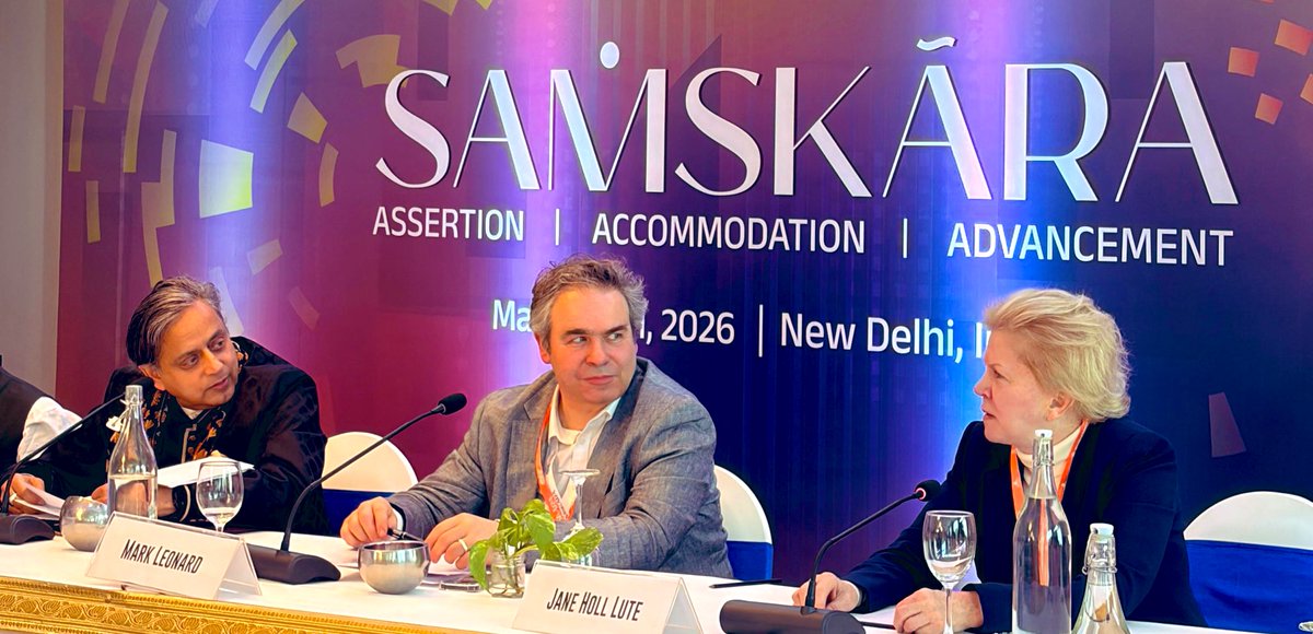 Shashi Tharoor tweet media