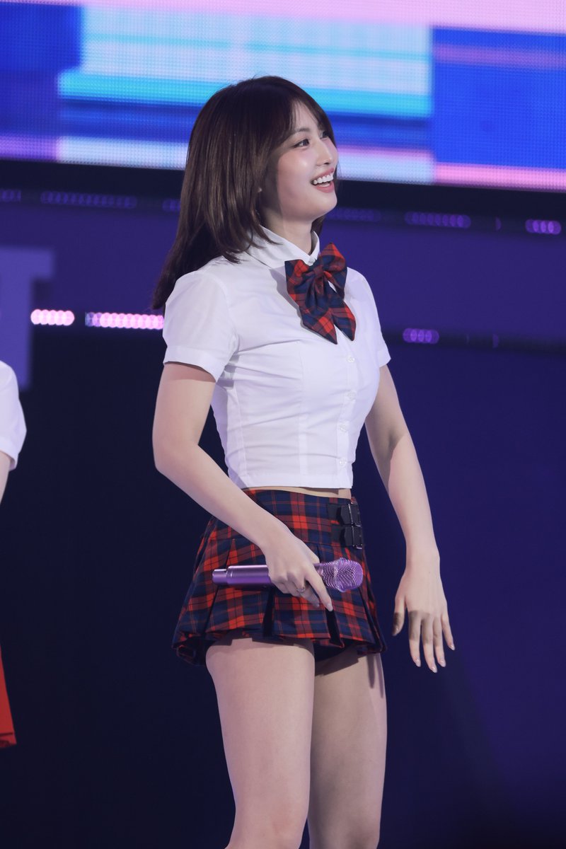 _IDOLGallery_ tweet picture