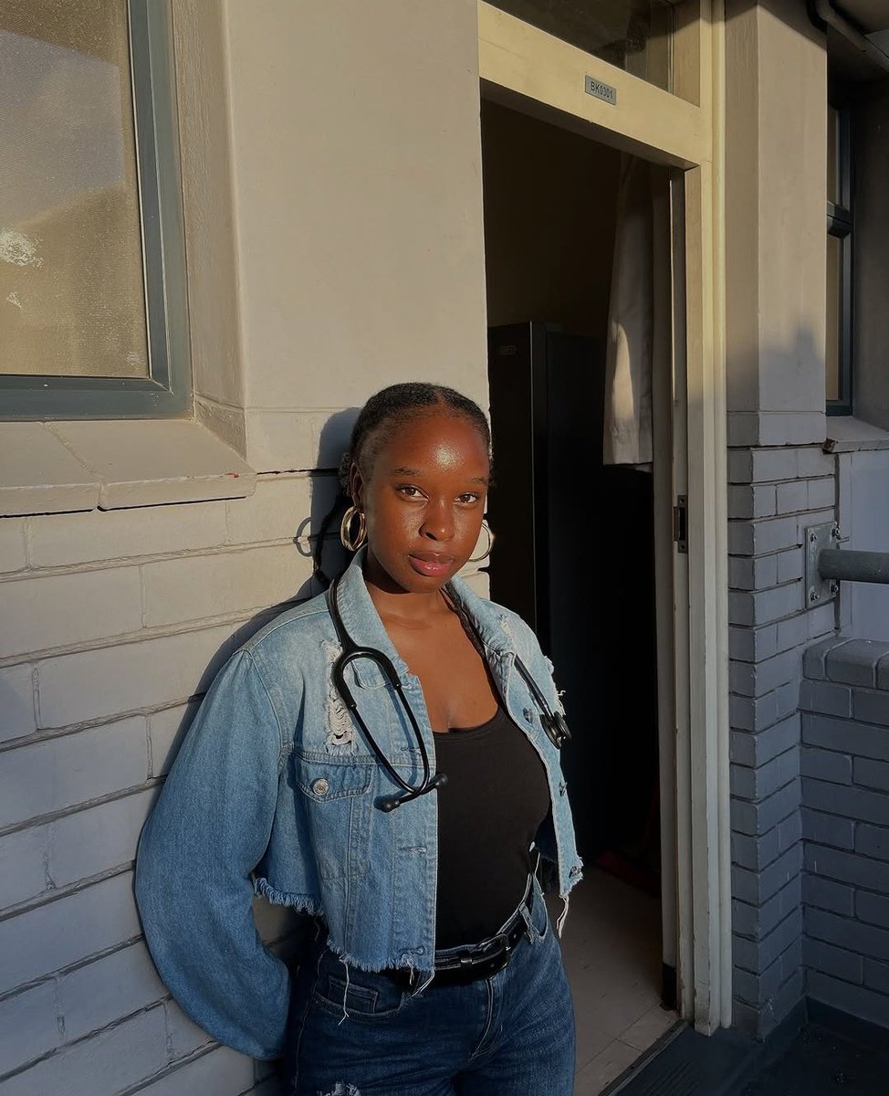 naomi_bbynyx's tweet photo. Good morning loves 🥺💕
Day 3 of showing up until 1k mutuals finds me 🤍✨

If this appears on your FYP, please don’t scroll past… follow, like, comment &amp; repost. I’ll return the love 💗
May today bring us favor, growth and good news 🙏✨

Who’s awake with me this morning? ☀️ https://t.co/bFetqC5GYD