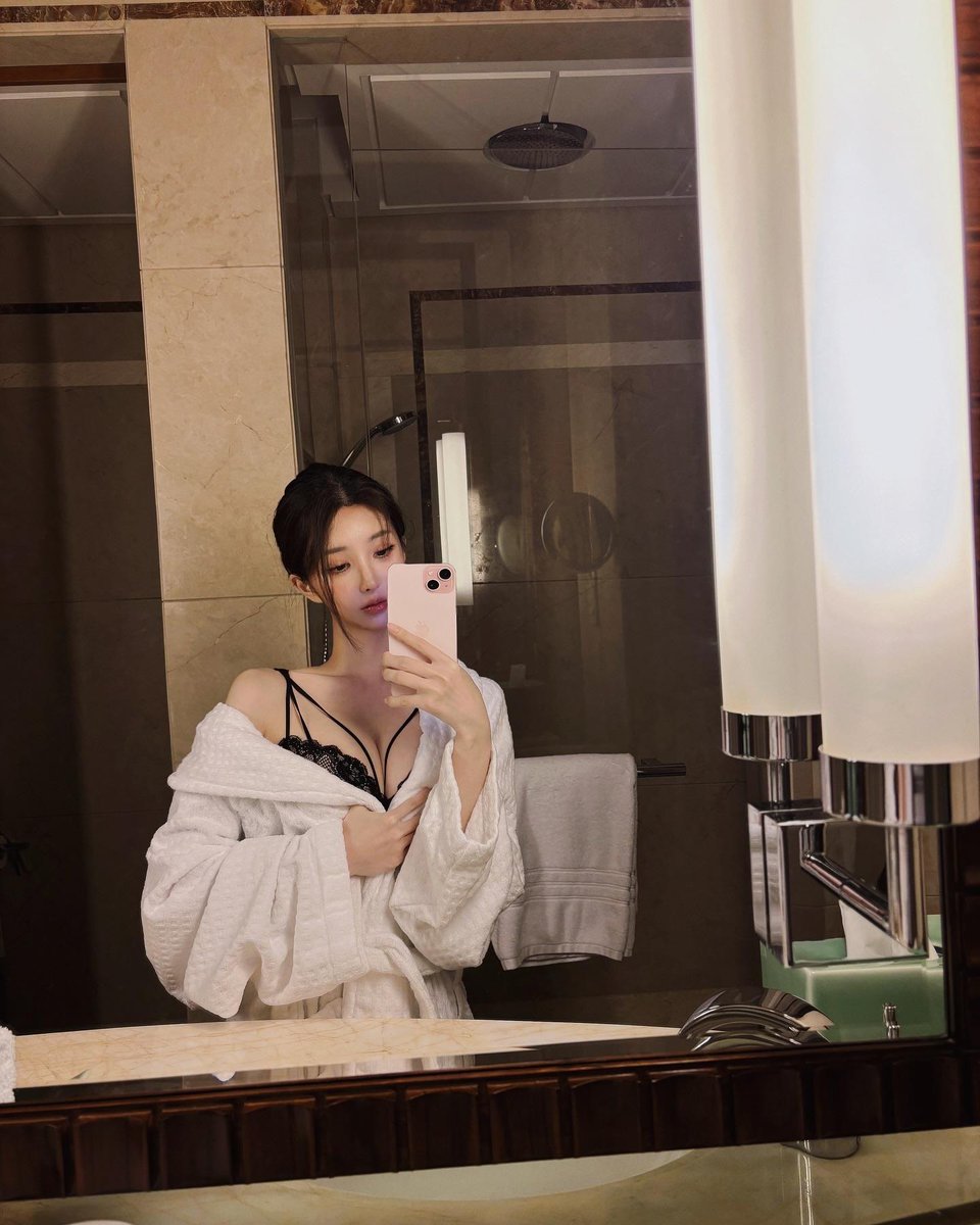 백홍설 tweet media