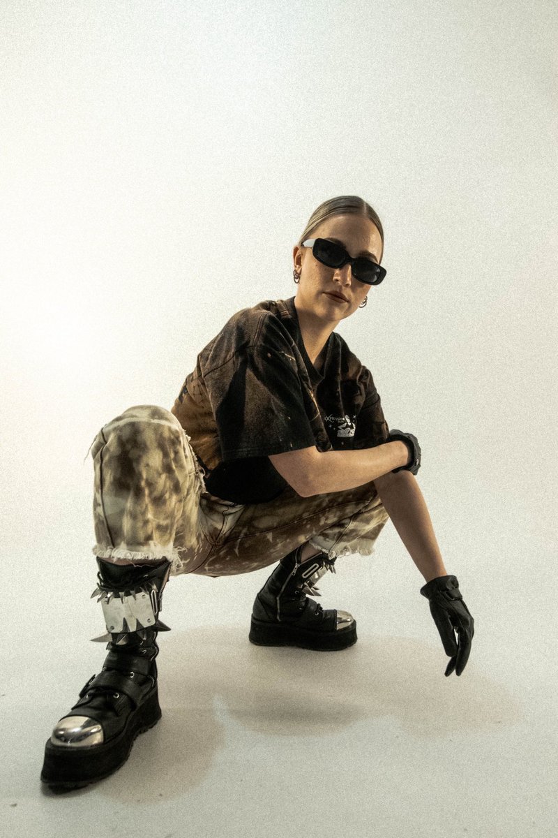 manders 🦎 tweet media