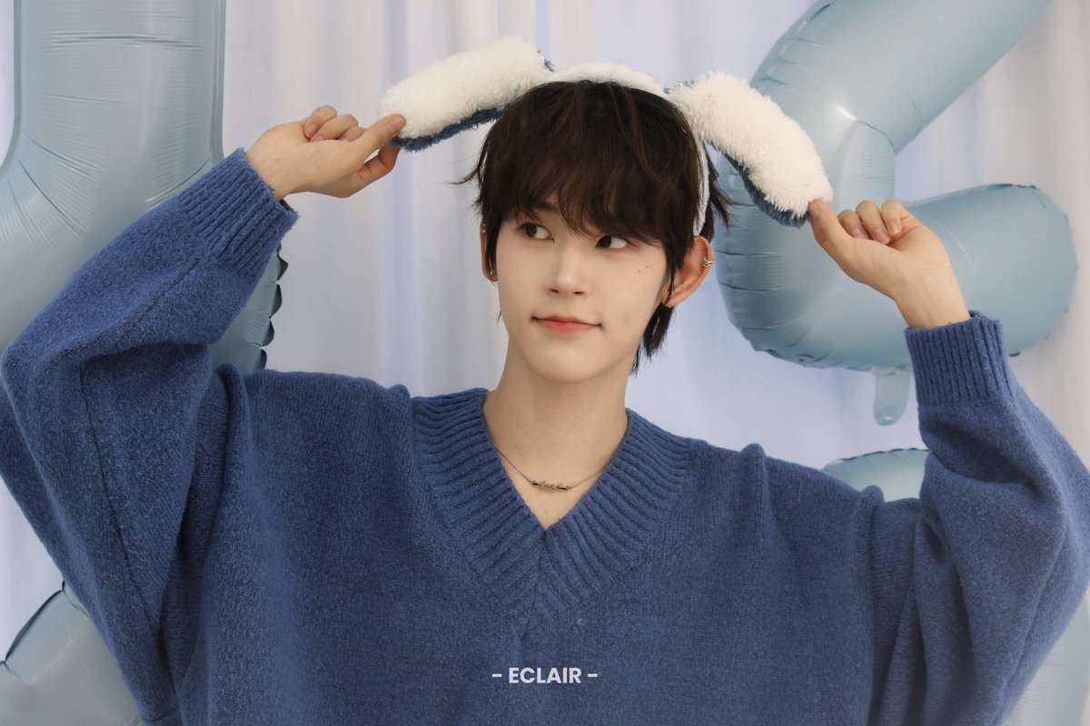 ᴇᴄʟᴀɪʀ tweet media