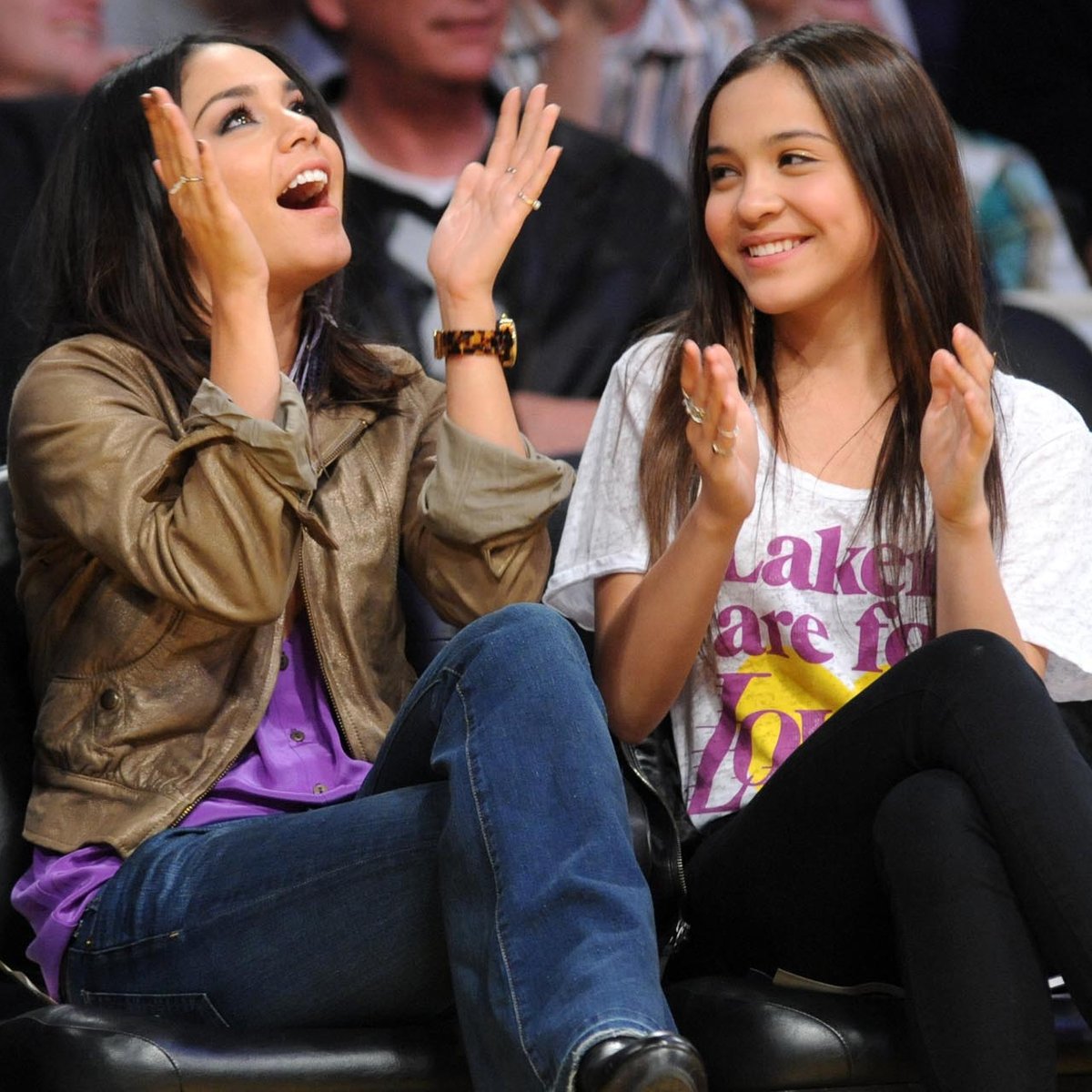 Vanessa Hudgens Archive tweet media