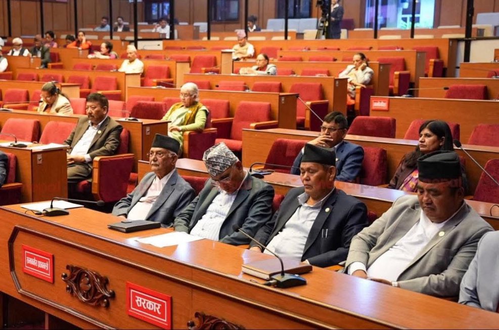 aba ghar mai sutda huncha guys