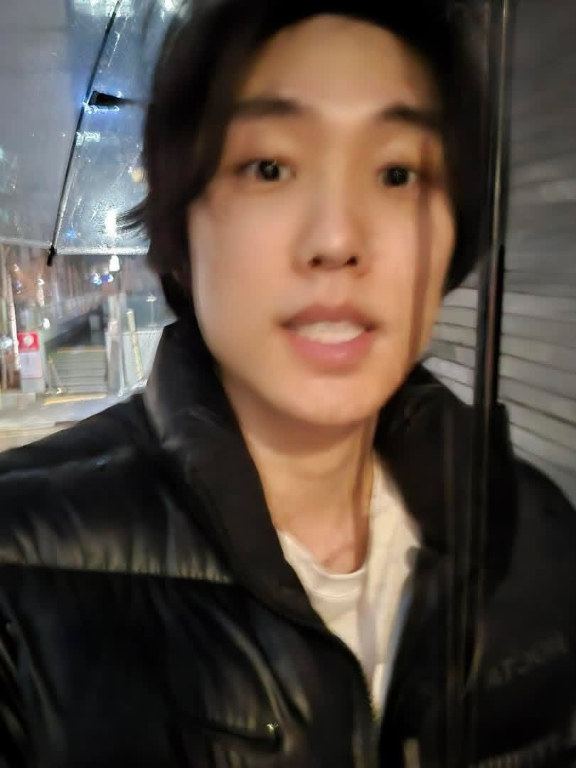 your bae tweet media