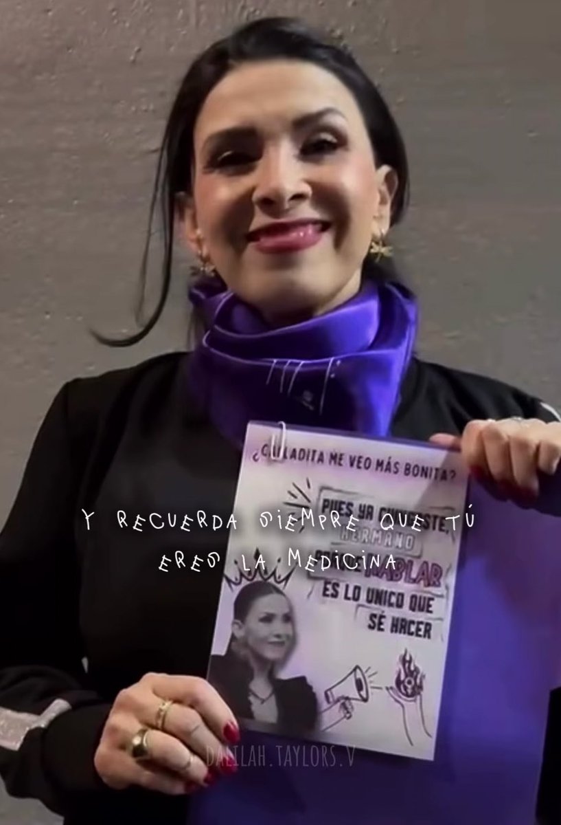cvsfccc's tweet photo. No sé quién hizo esto posible pero se la mega rifó! 💜 https://t.co/5ZvQdfdJt6