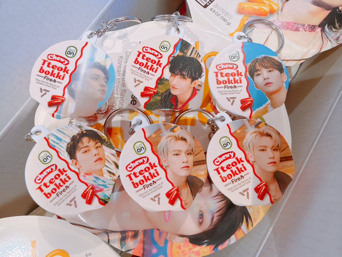 아카네☆ tweet media
