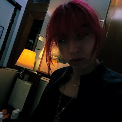 averagevalerie's tweet photo. I hate my life. https://t.co/jyflLyPvrR