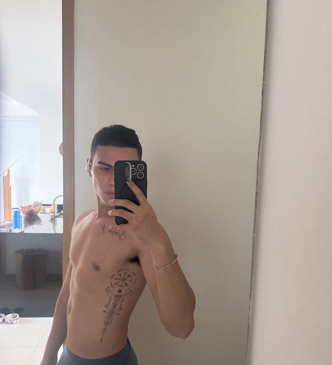 David tweet media