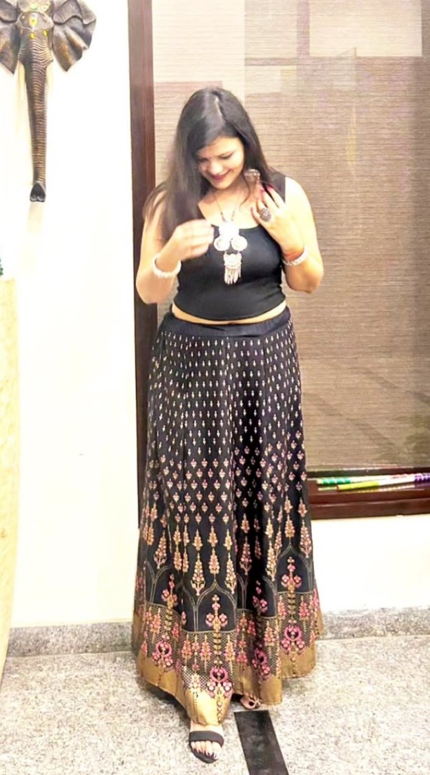 vixen_kriti's tweet photo. You have been thinking about me..isn't it ! 
Coming back on my profile repeatedly just to see if there is a new post. 
I love this anticipation and hundreds of "new post" request in my DMs.
You need to earn my attention, its not easy! 
Follow, RT and approach with Amazon GCs.. https://t.co/wliW3DGflv