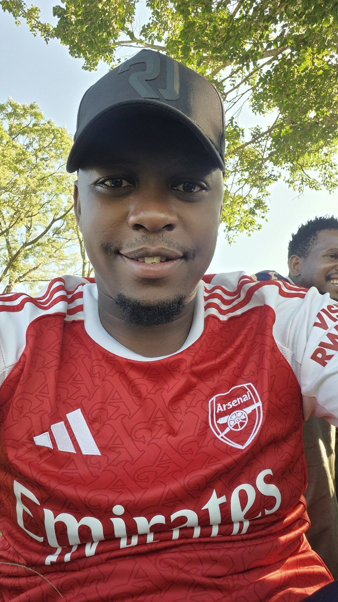 Aviwe's Dad tweet media