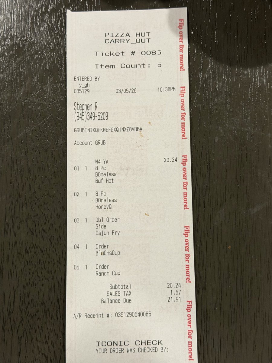 YumStephen's tweet photo. @pizzahut attached is the receipt https://t.co/PI6MAML0YV