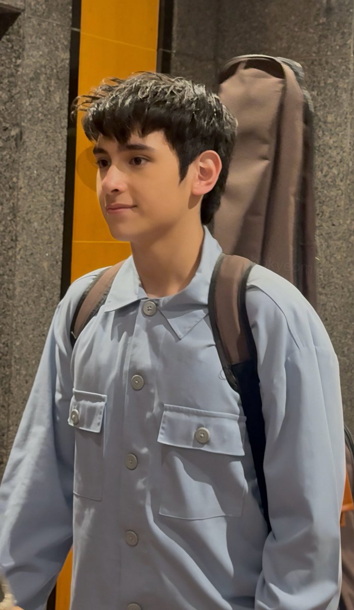 keep on shining, heath 💙 tweet media