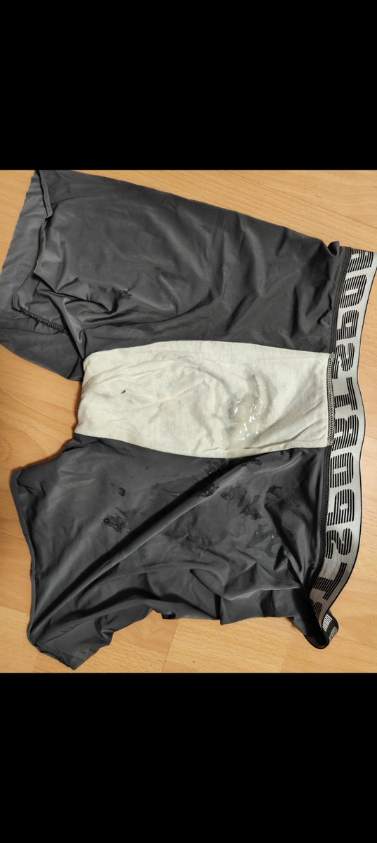 JBYS ·假巴意思 tweet media