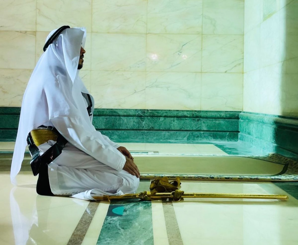 bmalayadh's tweet photo. ﴿إِنَّ اللَّهَ وَمَلَائِكَتَهُ يُصَلُّونَ عَلَى النَّبِيِّ ۚ يَا أَيُّهَا الَّذِينَ آمَنُوا صَلُّوا عَلَيْهِ وَسَلِّمُوا تَسْلِيمًا﴾ https://t.co/2gcZCKVX9X
