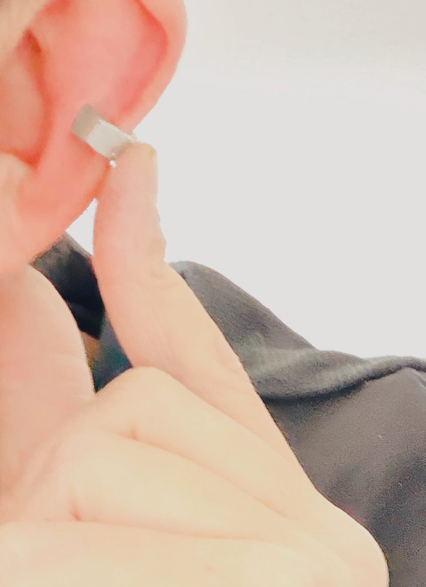 一味徒党 nut ear cuff」 届きました〜🔩 うそ。ナット切断して作って