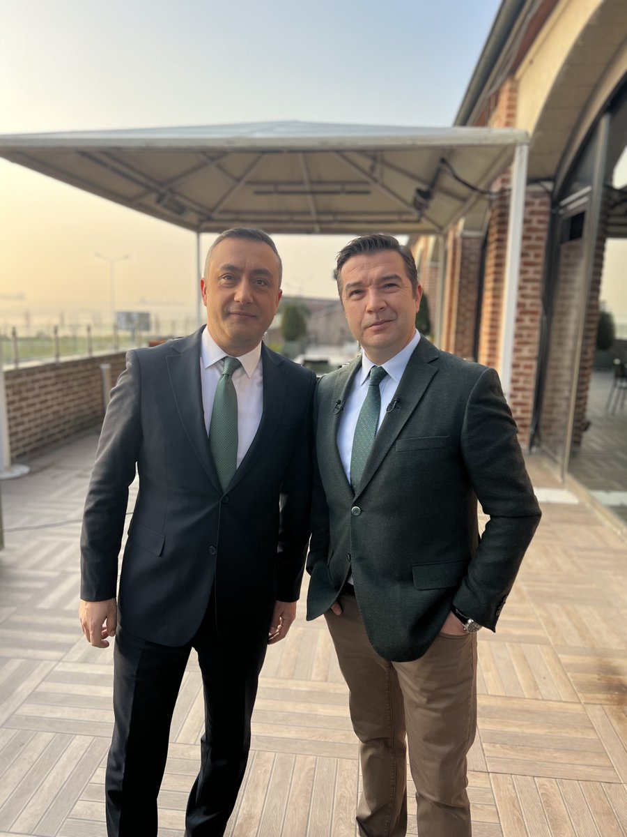 Birazdan sevgili ⁦<a href="/karagozilker/">ilker karagöz</a>⁩ ile birlikte Now TV canlı yayınındayız…
