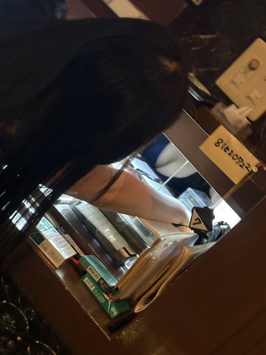 ちょっとエロショット😊🤣

掃除頑張っててセクシーだったから撮っちゃった😌😌

女の子募集中です❤️
土曜日は裏方で綺麗なおねいさんも初出勤です😘