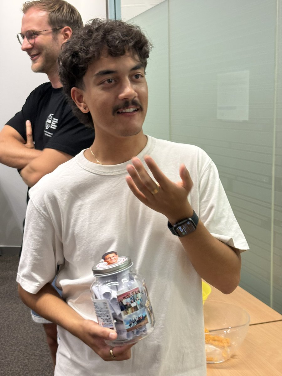 AstroRongjun tweet media