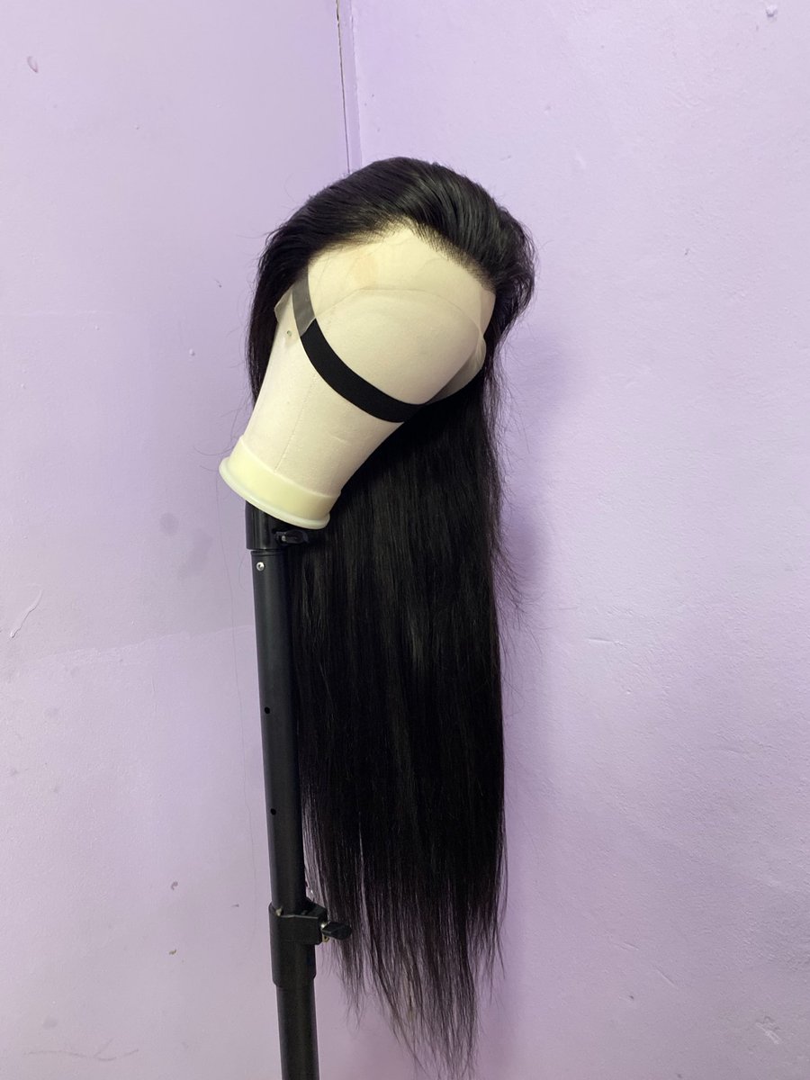 tsholo_noble's tweet photo. 🤭I’ve got semi human hair blend for R950 (30 &amp; 32inch). I deliver nation wide using paxi! Let’s slay on my fixed budget this year https://t.co/xbwQUvtpxT