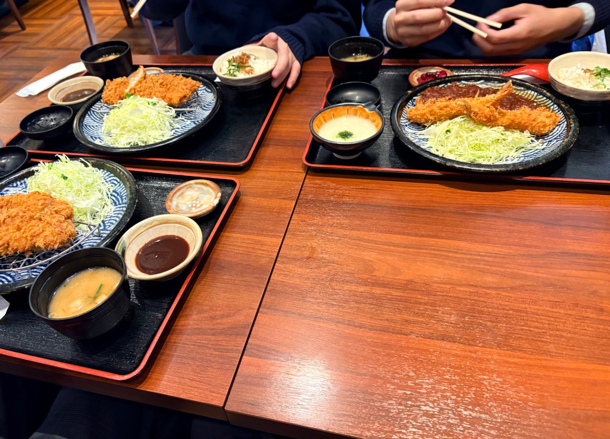 hagi1219's tweet photo. 俺だけ提供遅れるらしい。俺の奢りなのに https://t.co/tzz1pKDC0F