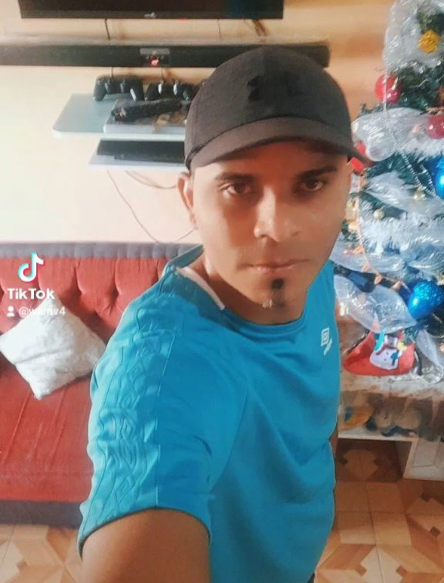 Lester33775091's tweet photo. @adios_5adios Andres Soyomayor https://t.co/ejv4vbQd37