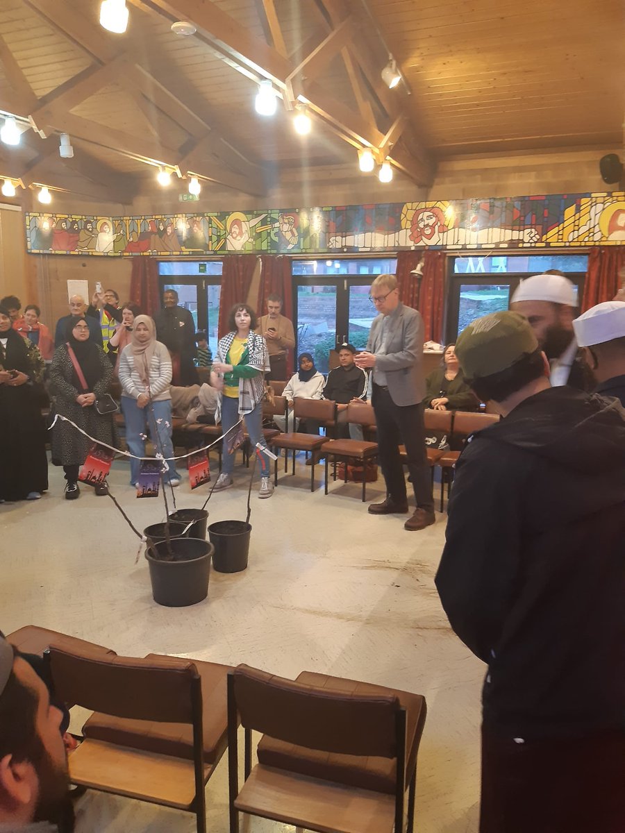 fruitnutvillage's tweet image. Thank you for including #FruitAndNutVillage... and some our #FruitTrees at last night's #Iftar at #BalsallHeathChurchCentre #BalsallHeath