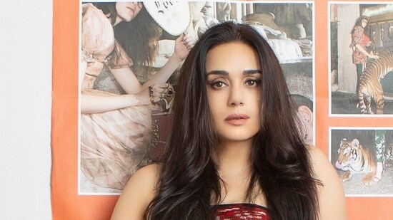 Mehul R. Thakkar tweet media