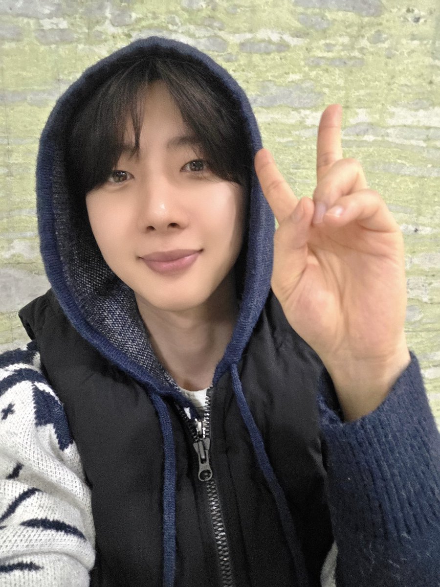 [📸]

26.03.06
KBS Cool FM <#이은지의가요광장>

실종된 유니버스 코를 찾습니다🚨

후이 싫어해 :  (°_°)──(코 3m)─▶
후이 사랑해 : (♥_♥) 코 사라짐 

#후이 #HUI