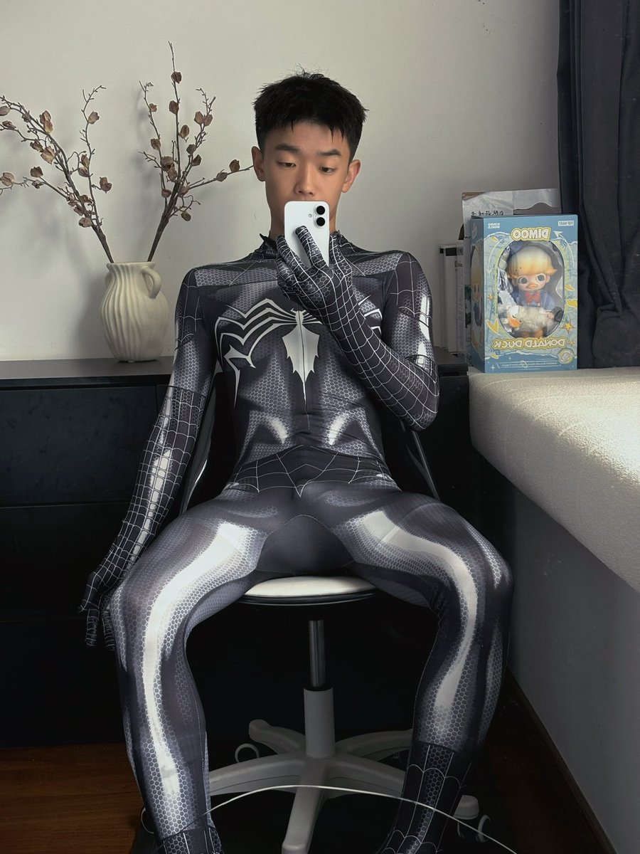 九点准时睡！ tweet media