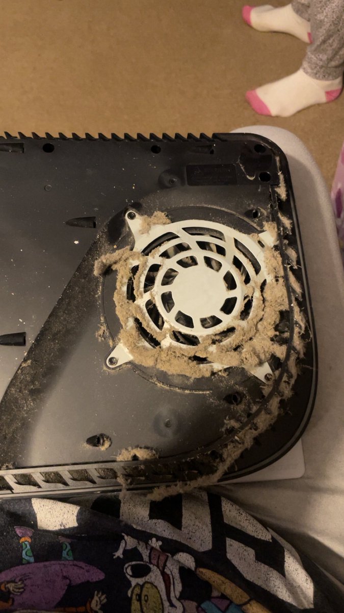 LRProbe's tweet photo. I forget I have to clean this thing sometimes https://t.co/A74IDNP0U1
