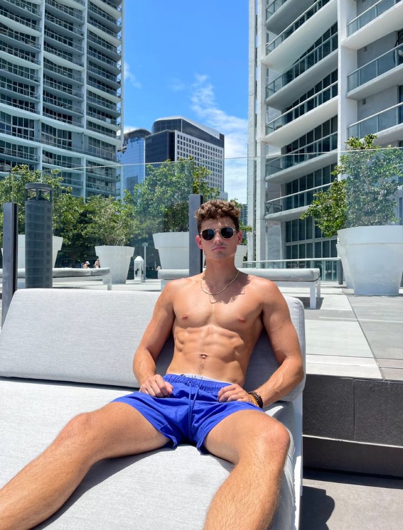 jobbalt87's tweet photo. Sells individual files 
Bait request available 🏳️‍🌈
#Str8 #str8bait #baited #straight #straightbait #baitedboys #str8baited #straightbaited #baitnswitch #baitrequest #baitboy https://t.co/Ed2LhM8eiN