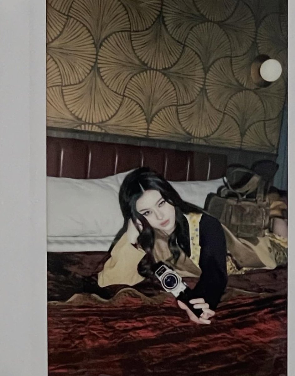 #primiily #MiuMiu
#PrimxMiuMiu 
#MiuMiuSS26
#LOfficielThailand

💛🤎🖤                                🤎🩶🤍