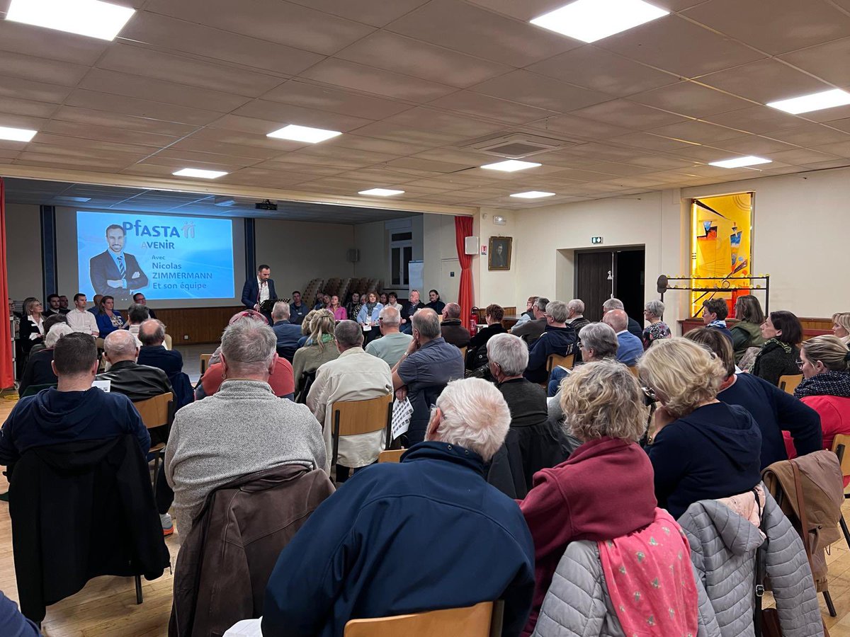 Nlas_Zimmermann's tweet photo. 🏛️ Salle comble hier soir pour notre réunion publique à Pfastatt !

Les habitants sont venus en nombre découvrir notre programme et notre vision pour les 10 à 15 prochaines années. https://t.co/qJK3RwAlpv
