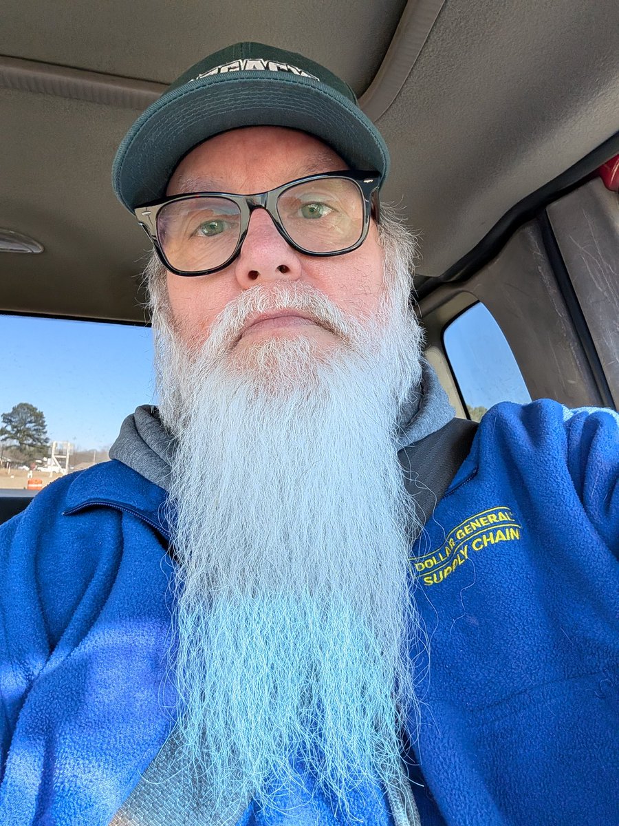 Daddyruss1 tweet media