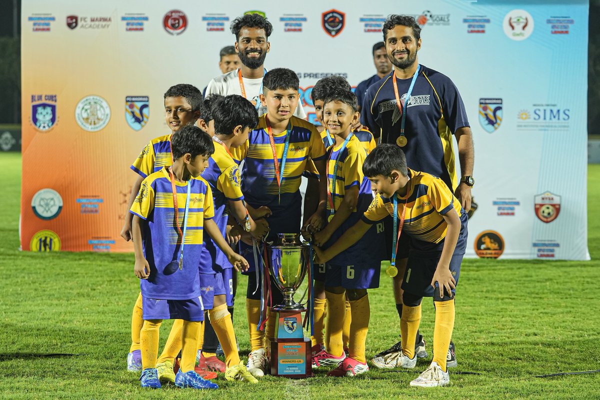 fcmadras's tweet photo. The celebration of champions. ππ₯
#EmergingStarsLeague #IndianFootball #GrassrootsFootball #FCMadras #BlueCubs https://t.co/202t1udqjU