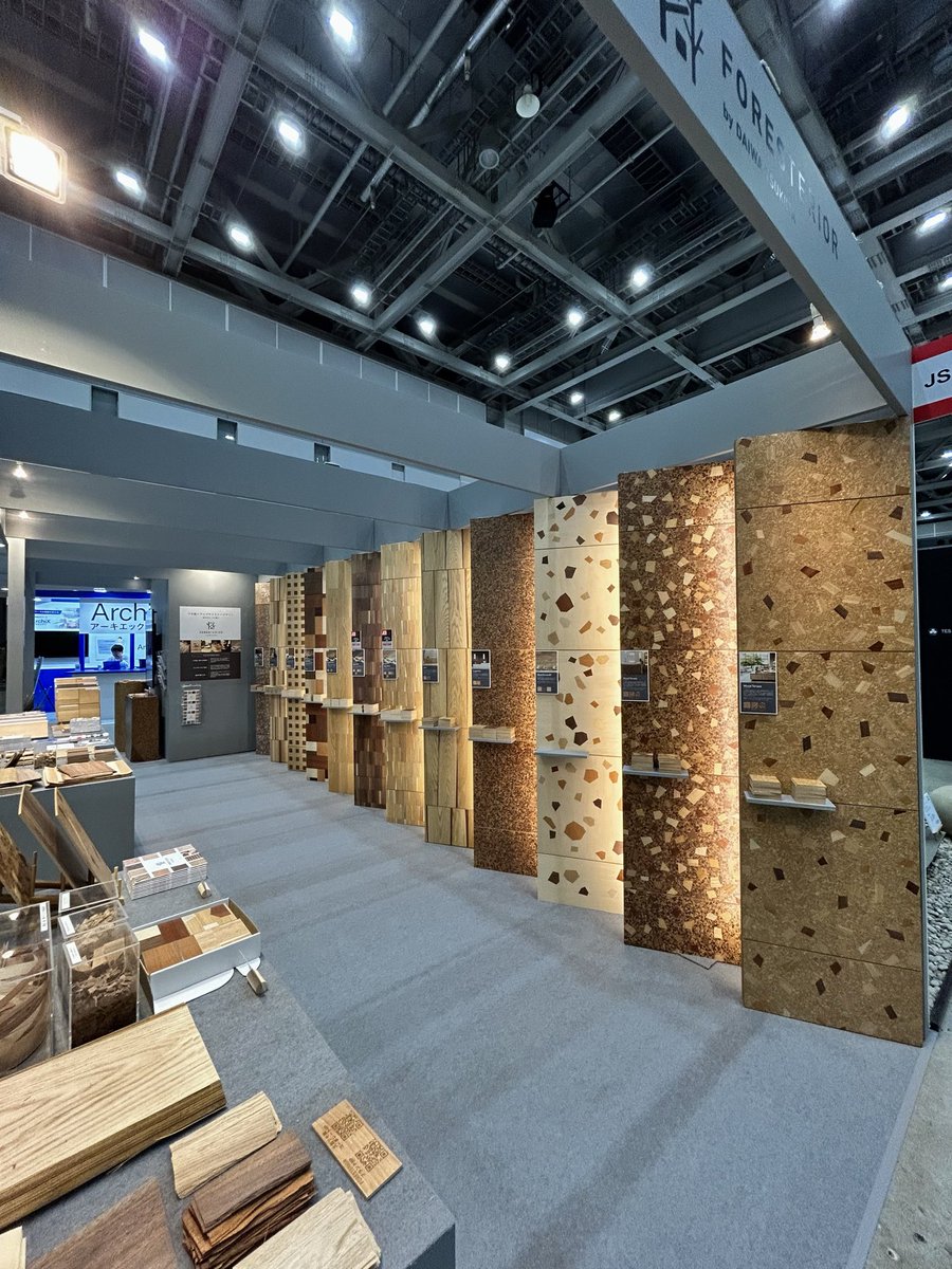 junazu's tweet photo. ブランディング、プロダクトデザイン、展示会ブースデザインと関わらせて頂いているFORESTERIOR(フォレステリア)。今年で3回目のJAPAN SHOP
#店舗デザイン
#interiordesign
#spacedesign
#jalaboratory
#空間デザイン
#プロダクトデザイン https://t.co/lqtMHHAdlv