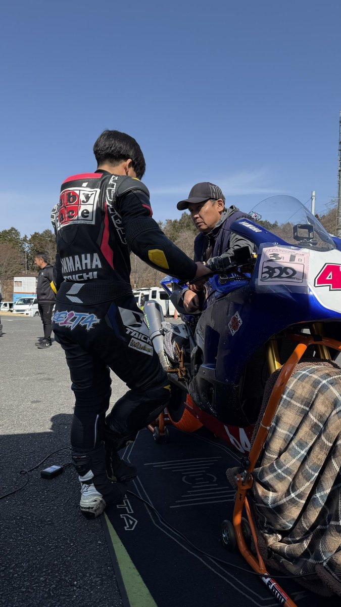 Keita_Project's tweet photo. 🏁🏁🏁🏁🥇🏁🏁🏁🏁
鈴鹿サンデーロードレース
年間チャンピオン獲ります
🏁🏁🏁🏁🏆🏁🏁🏁🏁

Team KEITAでは企業スポンサー様・個人サポーター様を募集中です。

ただ支援していただくだけではなく、ともに挑戦をつくるパートナーとして関わっていただきたいと考えています。

詳しくはこちら
https://t.co/iajVUpceux

もしよければ応援やシェアしていただけたら嬉しいです。

#年間チャンピオン獲る
#鈴鹿サンデーロードレース
#鈴鹿サーキット
#スポンサー募集
#サポーター募集