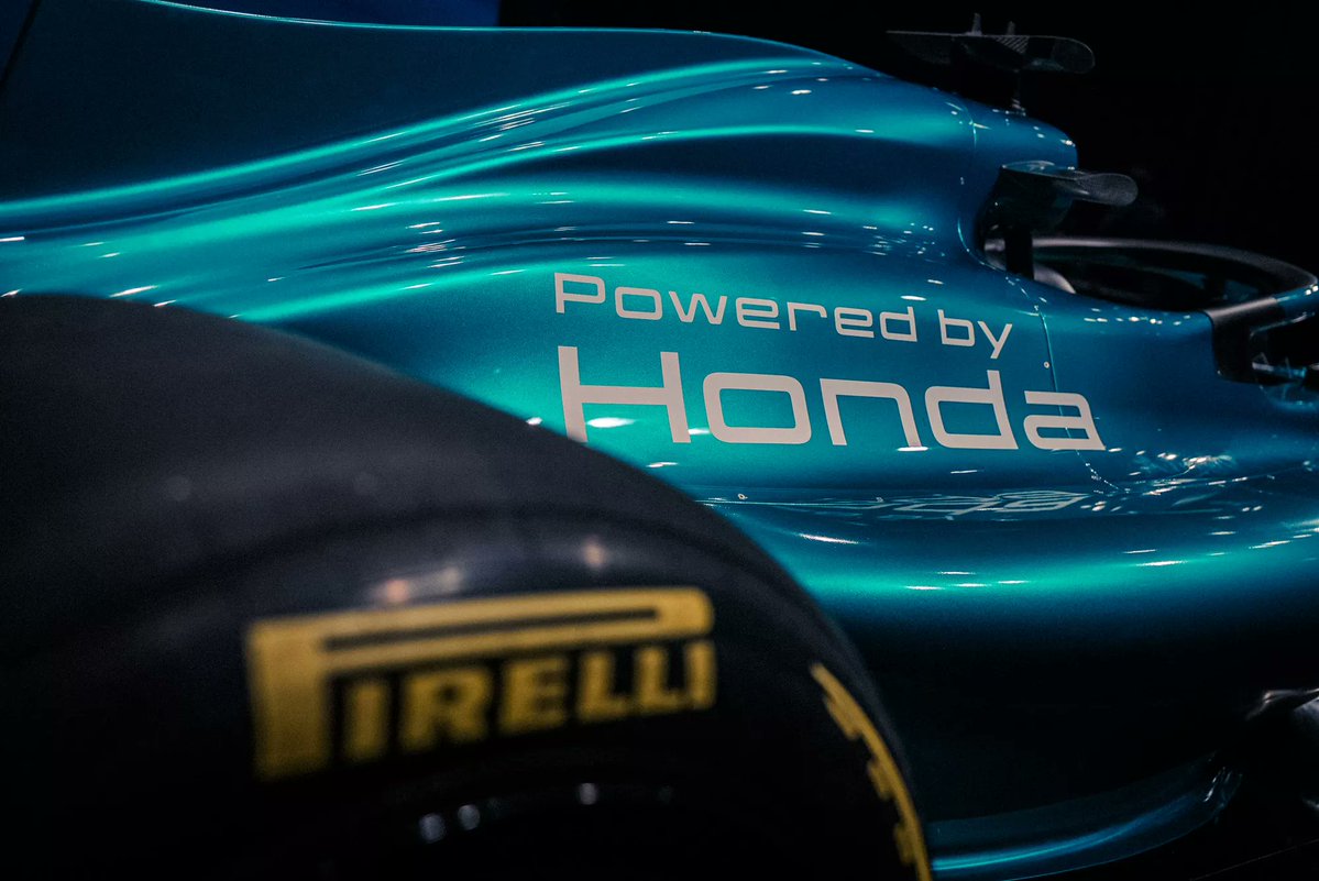Adrian Newey konfirmasi jika Honda hanya memiliki sekitar 30% karyawan lamanya dalam pengembangan mesin regulasi baru. Mayoritas divisi sekarang dihuni oleh engineer rekrutan anyar dan Aston Martin baru mengetahui hal itu November tahun lalu.

Ini adalah akibat dari keputusan