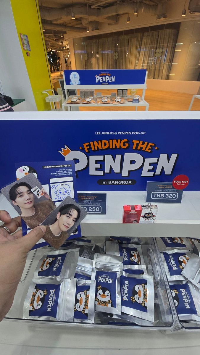 มาพานุ้งกลับบ้านกันนะคะ Siam Discovery ชั้น3 ในๆ  #이준호 #LEEJUNHO #Finding_the_penpen #finding_the_penpen_popup #O3Collective